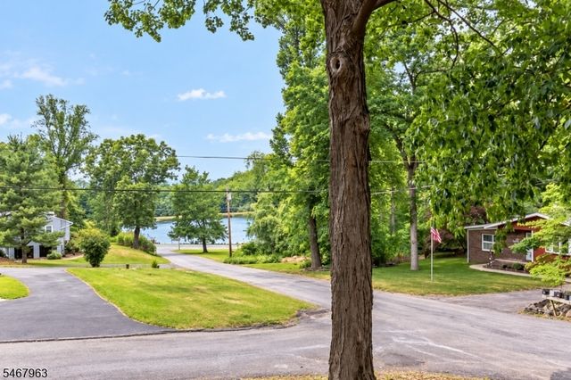 8 Lake View Dr S., Vernon Twp., NJ 07419