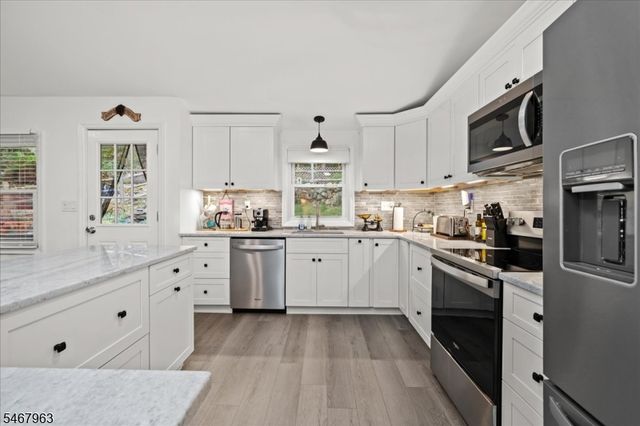 8 Lake View Dr S., Vernon Twp., NJ 07419