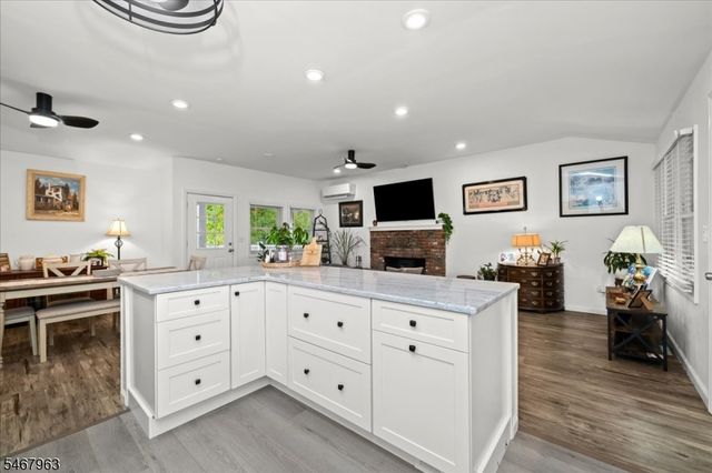 8 Lake View Dr S., Vernon Twp., NJ 07419