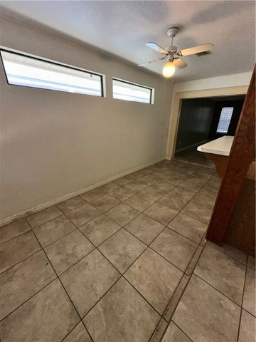 3849 Silver Creek Dr, Corpus Christi, TX 78410