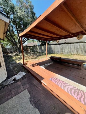 3849 Silver Creek Dr, Corpus Christi, TX 78410
