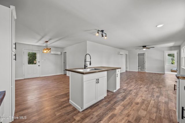 1496 Kellum Loop Road, Jacksonville, NC 28546