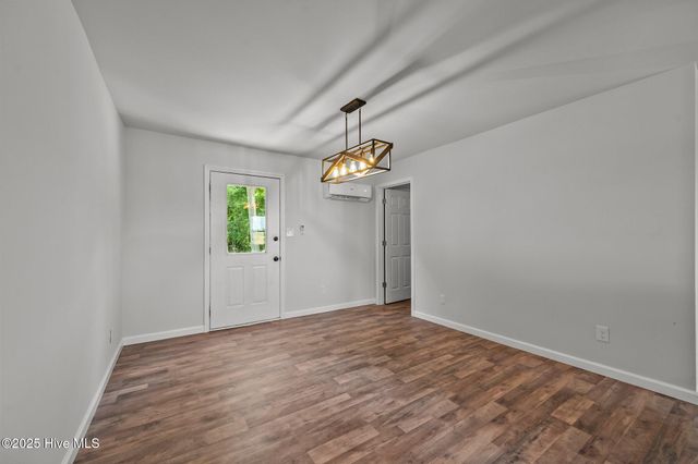 1496 Kellum Loop Road, Jacksonville, NC 28546