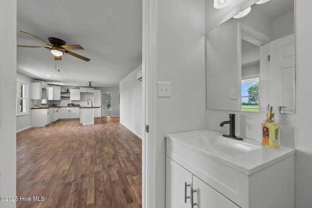 1496 Kellum Loop Road, Jacksonville, NC 28546