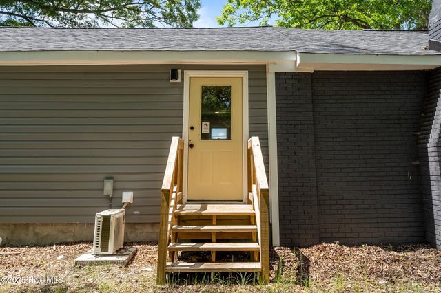 1496 Kellum Loop Road, Jacksonville, NC 28546