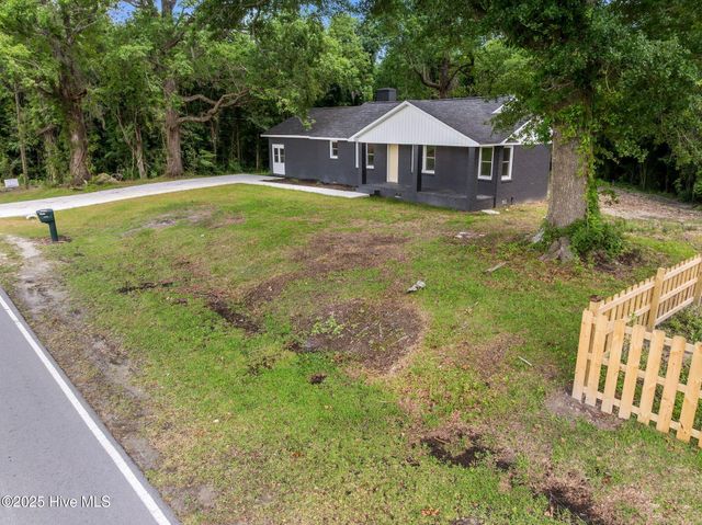 1496 Kellum Loop Road, Jacksonville, NC 28546