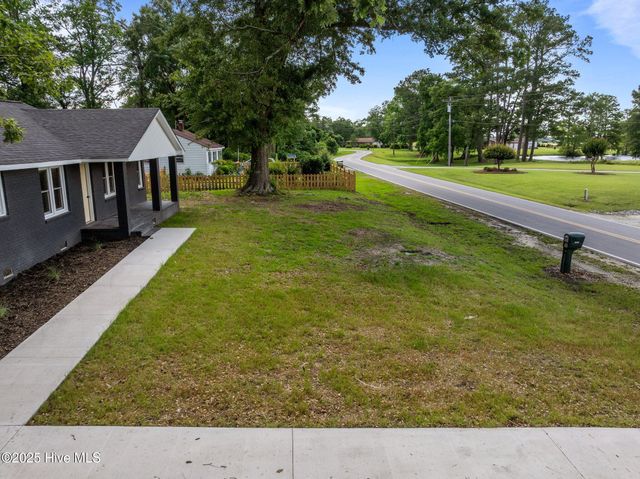 1496 Kellum Loop Road, Jacksonville, NC 28546