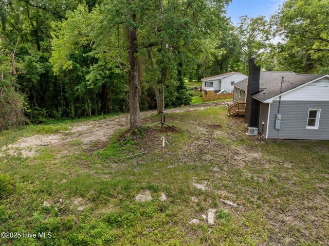 1496 Kellum Loop Road, Jacksonville, NC 28546