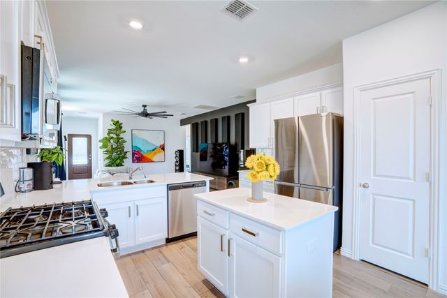 1113 Milfoil Drive, Justin, TX 76247