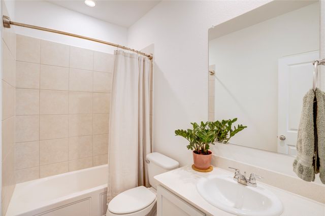 1113 Milfoil Drive, Justin, TX 76247