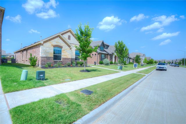 1113 Milfoil Drive, Justin, TX 76247