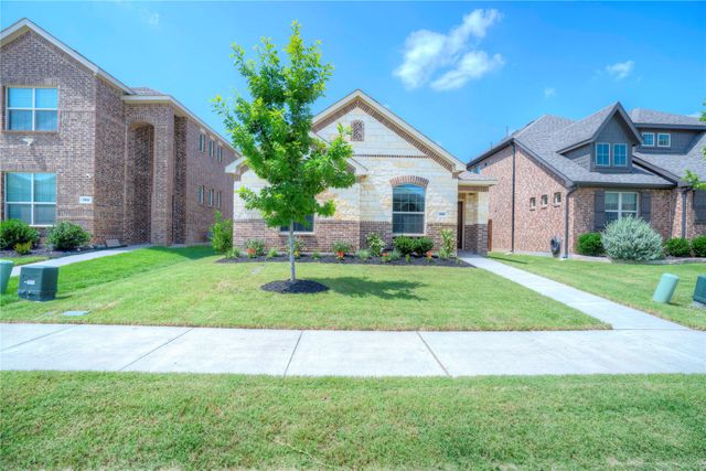 1113 Milfoil Drive, Justin, TX 76247