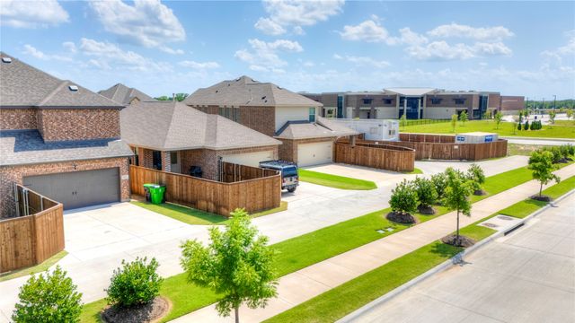 1113 Milfoil Drive, Justin, TX 76247
