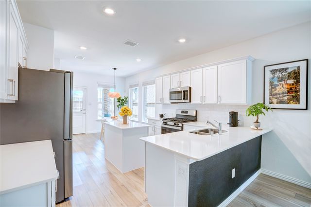 1113 Milfoil Drive, Justin, TX 76247