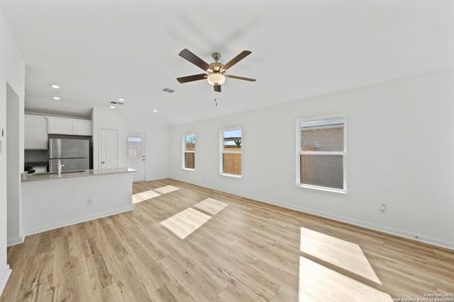 14906 Telfaire Meadow, Von Ormy, TX 78073