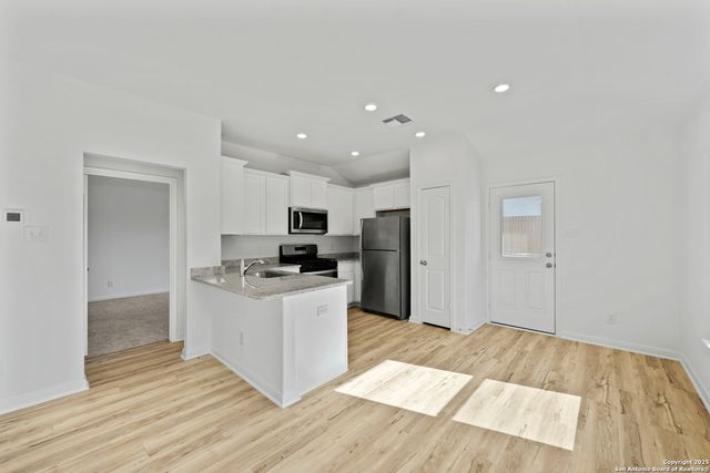 14906 Telfaire Meadow, Von Ormy, TX 78073