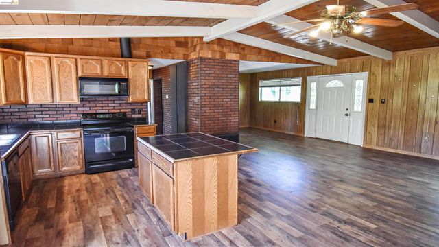 18191 Woodham Carne Rd, Sonora, CA 95370