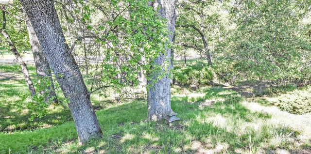 18191 Woodham Carne Rd, Sonora, CA 95370