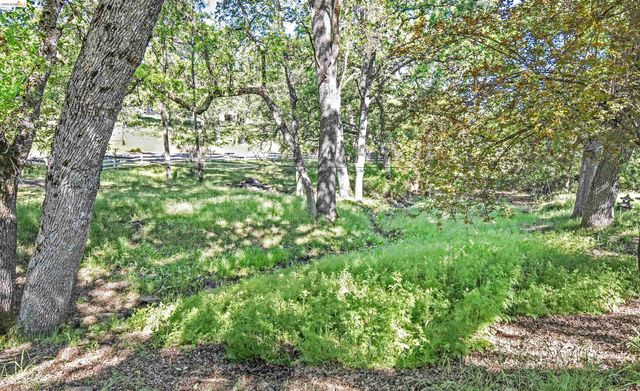 18191 Woodham Carne Rd, Sonora, CA 95370