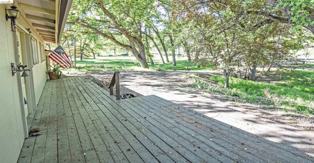 18191 Woodham Carne Rd, Sonora, CA 95370