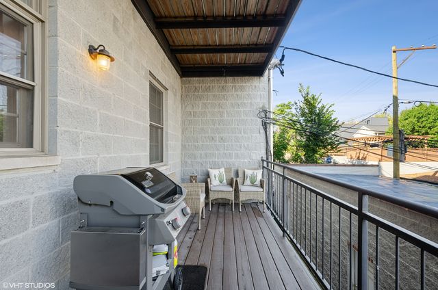 2222 W ARMITAGE Avenue 2E, Chicago, IL 60647