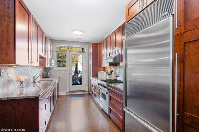 2222 W ARMITAGE Avenue 2E, Chicago, IL 60647