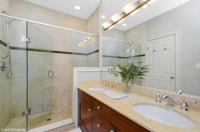 2222 W ARMITAGE Avenue 2E, Chicago, IL 60647