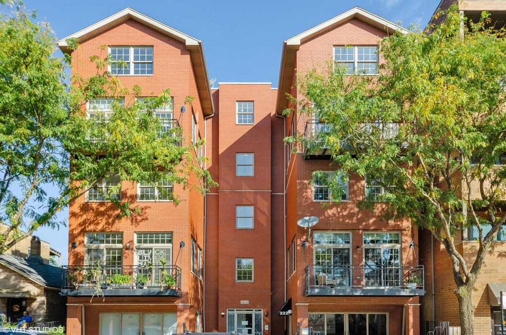 2222 W ARMITAGE Avenue 2E, Chicago, IL 60647