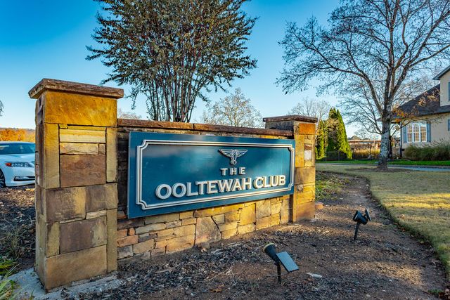 8153 Double Eagle Court, Ooltewah, TN 37363