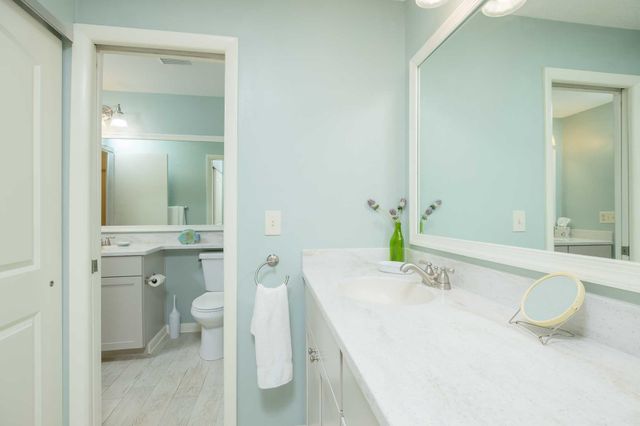 98 Village Del Lago Cir, St Augustine, FL 32080