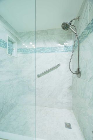 98 Village Del Lago Cir, St Augustine, FL 32080