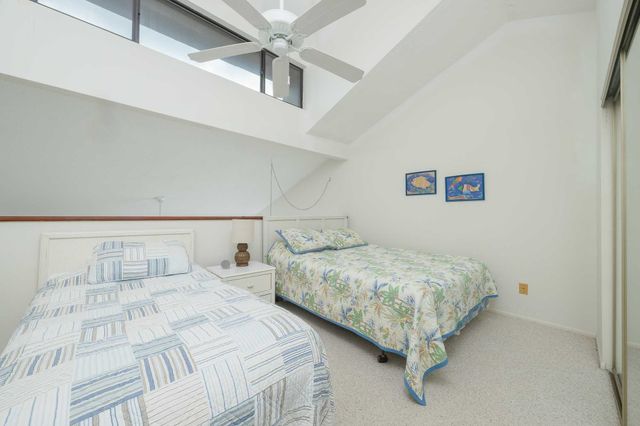 98 Village Del Lago Cir, St Augustine, FL 32080