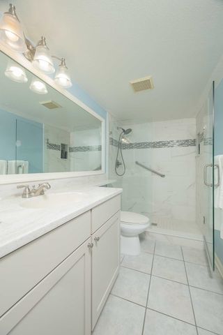 98 Village Del Lago Cir, St Augustine, FL 32080