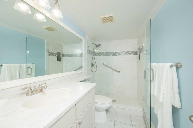 98 Village Del Lago Cir, St Augustine, FL 32080