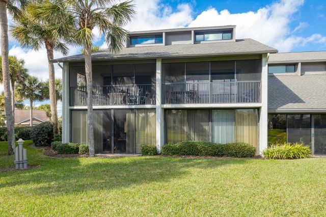 98 Village Del Lago Cir, St Augustine, FL 32080