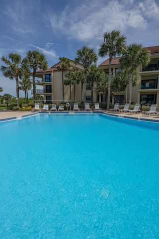 98 Village Del Lago Cir, St Augustine, FL 32080