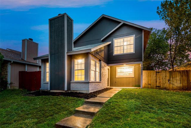 9920 Lone Eagle Drive, Fort Worth, TX 76108