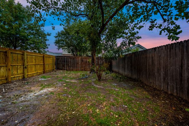 9920 Lone Eagle Drive, Fort Worth, TX 76108