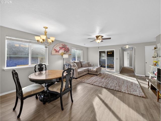 847 N DUNIWAY Rd, Lafayette, OR 97127