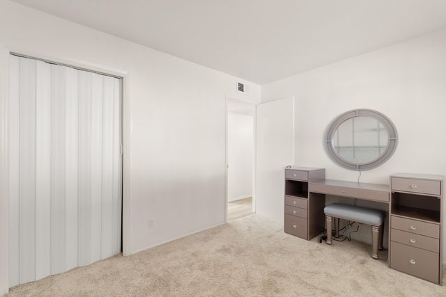 5944 Avenida La Barranca Place NW, Albuquerque, NM 87114