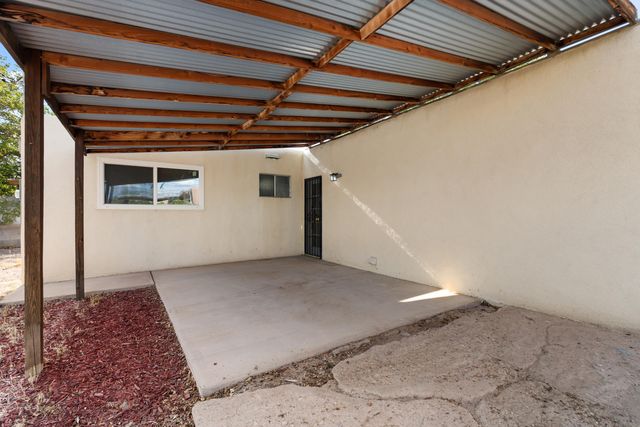 5944 Avenida La Barranca Place NW, Albuquerque, NM 87114