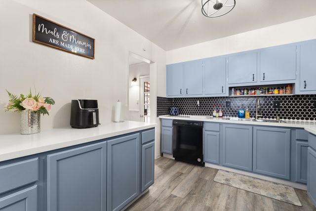 5944 Avenida La Barranca Place NW, Albuquerque, NM 87114