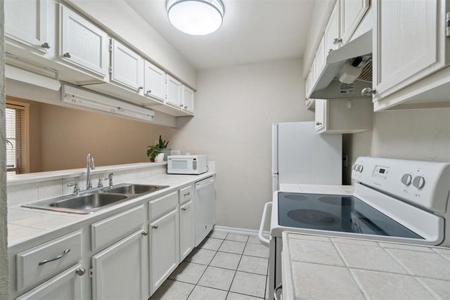 803 Cardinal Creek Drive B, Norman, OK 73072