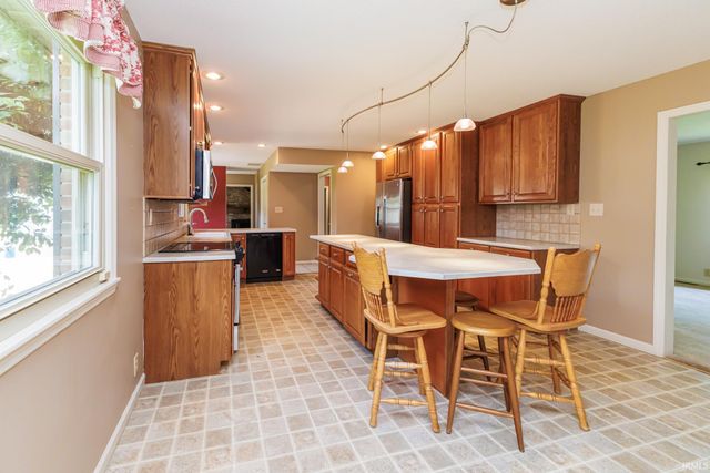 2509 W Riggin Road, Muncie, IN 47304