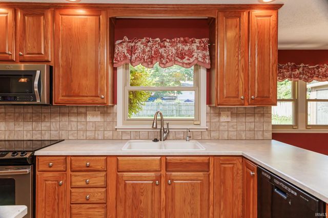 2509 W Riggin Road, Muncie, IN 47304