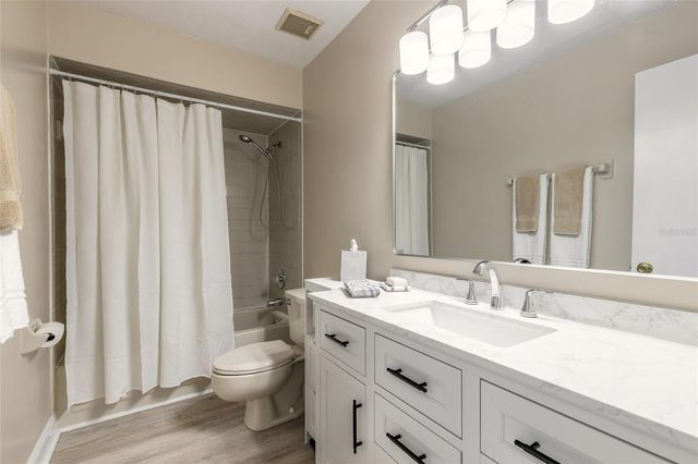 251 ORANGE GROVE DRIVE 8, Ormond Beach, FL 32174