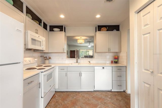 251 ORANGE GROVE DRIVE 8, Ormond Beach, FL 32174