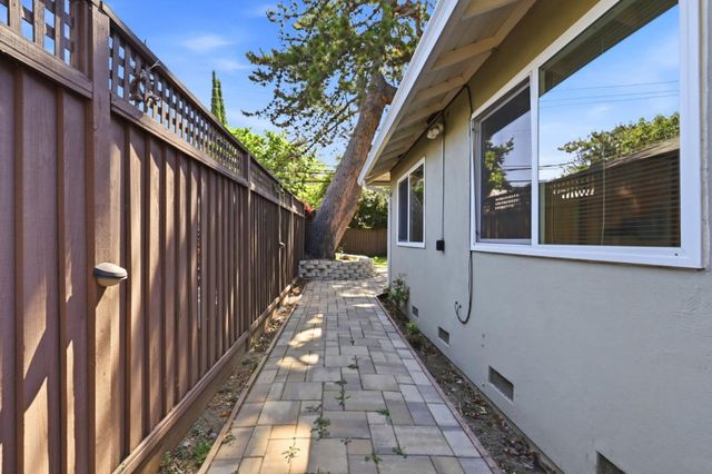 718 Millich Drive B, Campbell, CA 95008