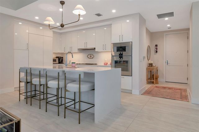 2103 BAYSHORE BOULEVARD 602, Tampa, FL 33606
