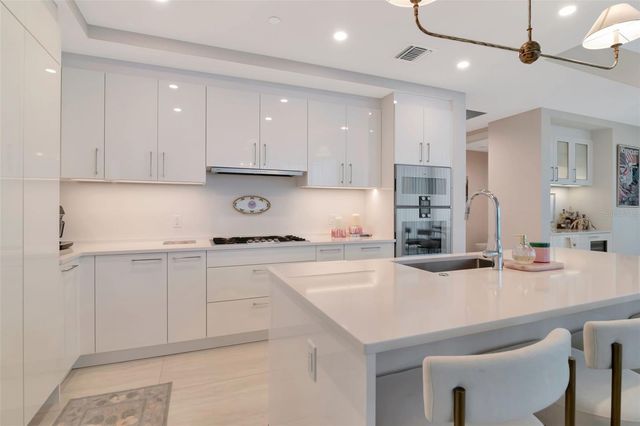 2103 BAYSHORE BOULEVARD 602, Tampa, FL 33606